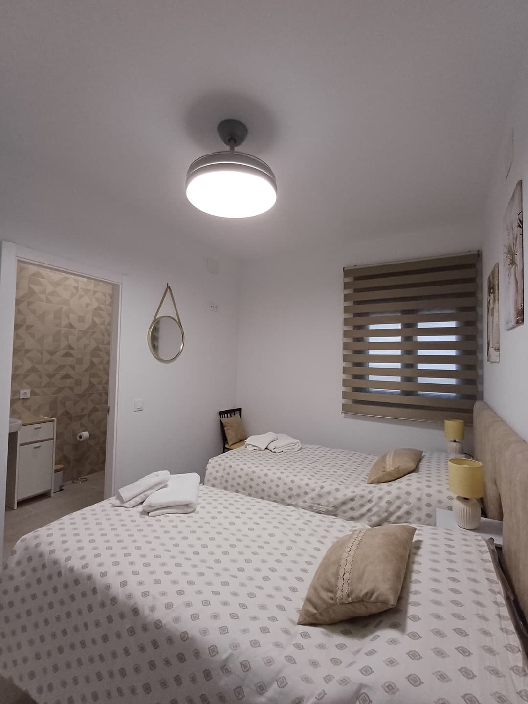 Carrusel de imágenes de la Habitación El Olivar en la casa rural La Jara Rosa, Los Navalucillos. - Imagen 3