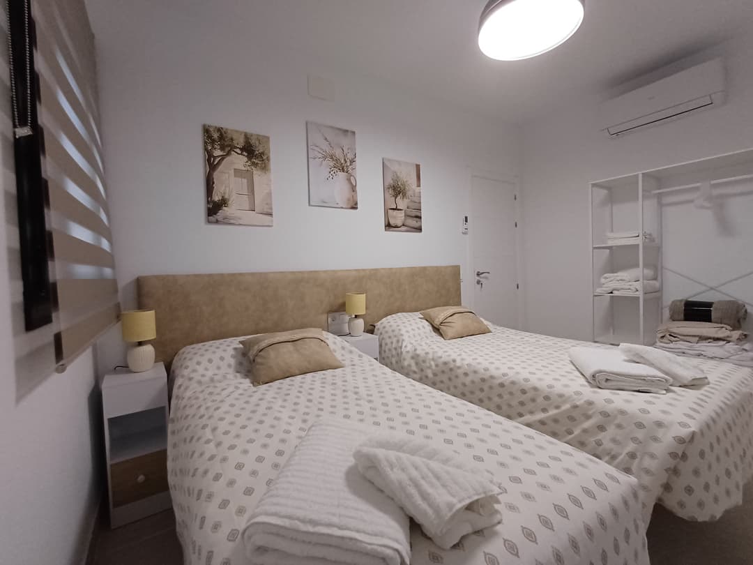 Carrusel de imágenes de la Habitación El Olivar en la casa rural La Jara Rosa, Los Navalucillos. - Imagen 4